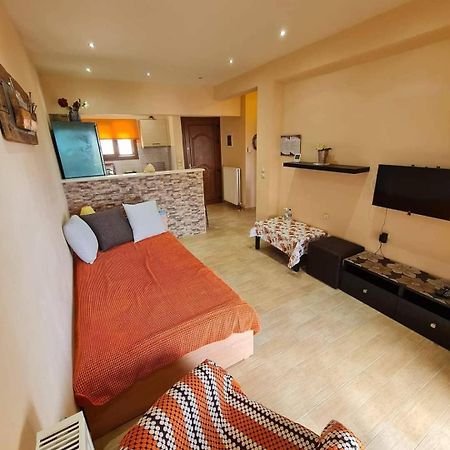 Loukia'S Studios And Apartments Paramonas  Dış mekan fotoğraf
