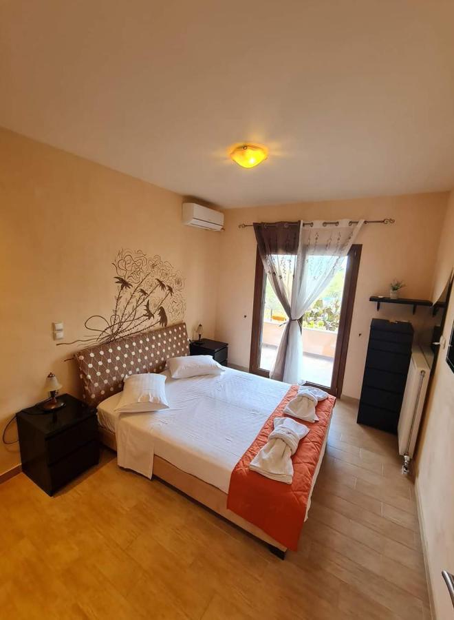 Loukia'S Studios And Apartments Paramonas  Dış mekan fotoğraf