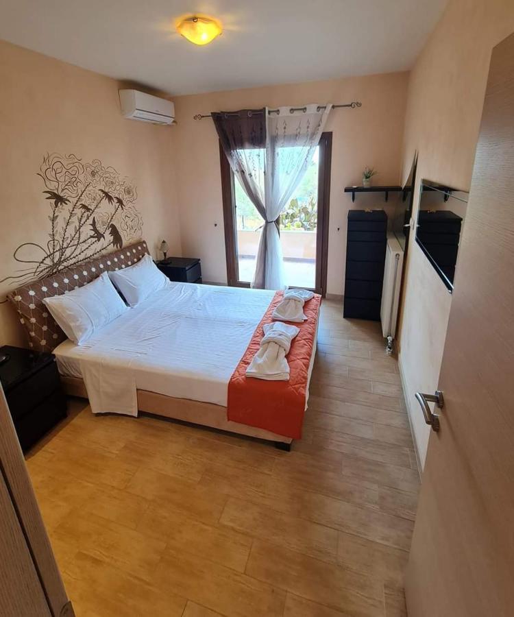 Loukia'S Studios And Apartments Paramonas  Dış mekan fotoğraf