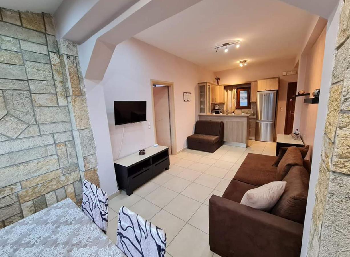 Loukia'S Studios And Apartments Paramonas  Dış mekan fotoğraf