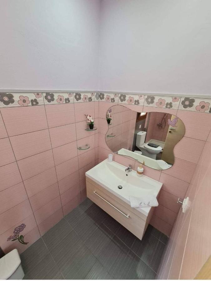 Loukia'S Studios And Apartments Paramonas  Dış mekan fotoğraf