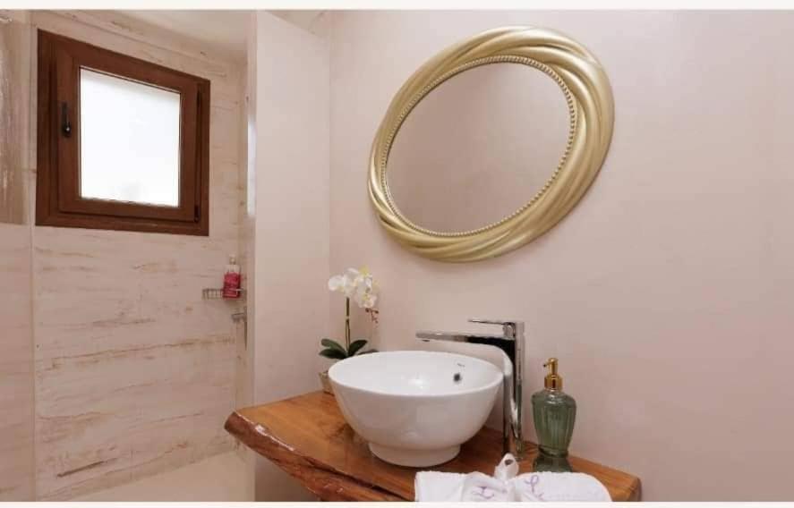 Loukia'S Studios And Apartments Paramonas  Dış mekan fotoğraf